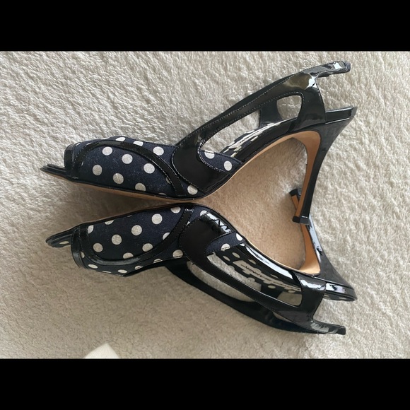 Manolo Blahnik Patent Leather & Fabric Polka Dot Print Slingback Pumps - Picture 9 of 16